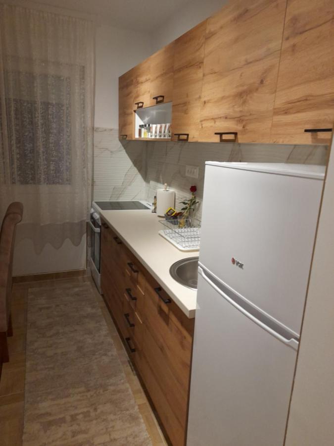 Holiday Apartaments 2 Ni المظهر الخارجي الصورة